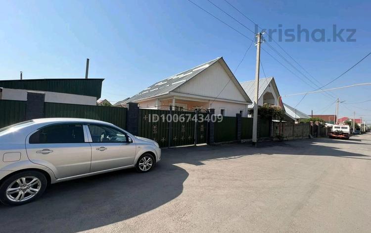 Отдельный дом · 3 комнаты · 90 м² · 8 сот., Шығыс 50 — Ресторана Башир за 33 млн 〒 в Каскелене — фото 2