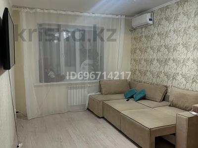 1-бөлмелі пәтер · 52 м² · 3/5 қабат, мкр Строитель 16/2, бағасы: 150 000 〒 в Уральске