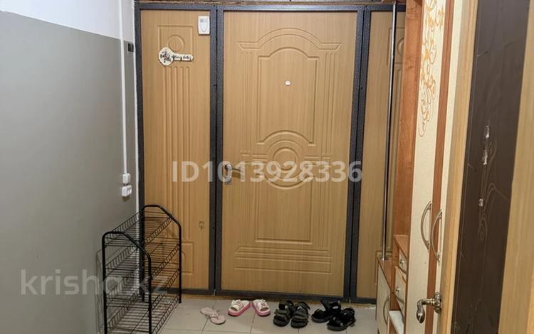 2-комнатная квартира · 67 м² · 4/5 этаж, мкр Кадыра Мырза-Али 9 за 180 000 ₸ в Уральске — фото 2