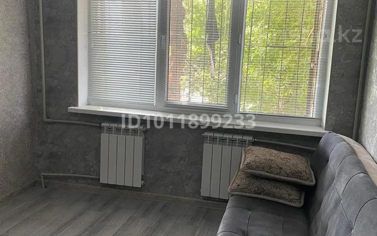 1-бөлмелі пәтер · 30 м² · 1/5 қабат, ул. Шокана Уалиханова 200А, бағасы: 15 млн ₸ в Шымкенте, Енбекшинский р-н — фото 2