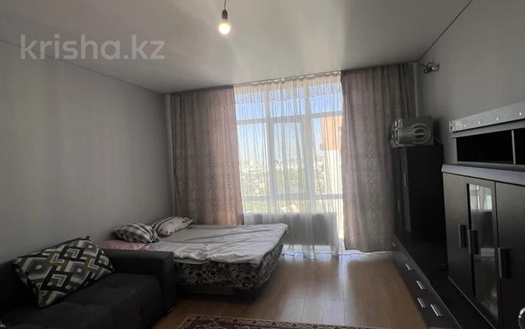 1-бөлмелі пәтер · 32 м² · 8/9 қабат, Шұғыла ш/а. 340/46, бағасы: 200 000 ₸ в Алматы, Наурызбайский р-н — фото 2