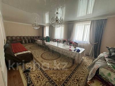 Отдельный дом · 10 комнат · 400 м² · 15 сот., Алфараби ул талаптан 15 — Қожа мен талаптын киылысы за 60 млн 〒 в 