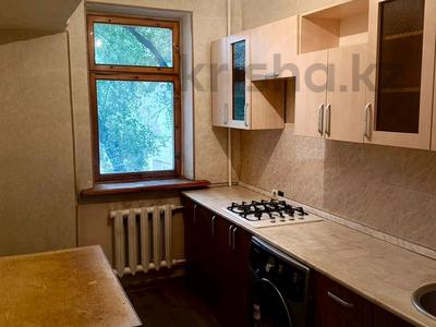 2-комнатная квартира · 50 м² · 2/5 этаж, Турара Рыскулова за 210 000 ₸ в Алматы, Жетысуский р-н