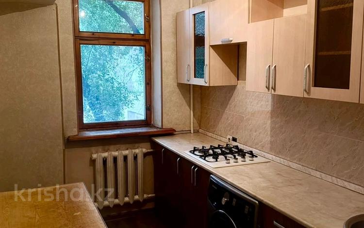 2-комнатная квартира · 50 м² · 2/5 этаж, Турара Рыскулова за 210 000 ₸ в Алматы, Жетысуский р-н — фото 2