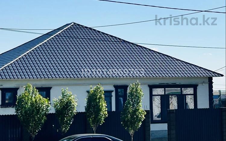 Отдельный дом · 4 комнаты · 200 м² · 10 сот., жилой массив Бауырластар, Алимхана ермекова 383 — Возле Дина за 35 млн ₸ в Актобе — фото 2