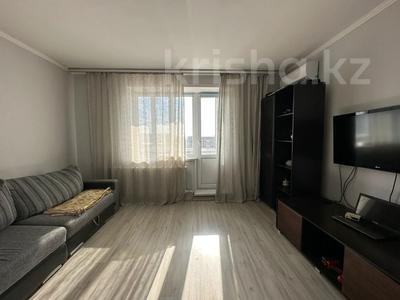 2-комнатная квартира, 54 м², 10/10 этаж, Майкудук, Голубые пруды за 17 млн 〒 в Караганде, Алихана Бокейханова р-н