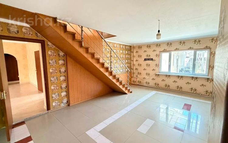Жеке үй · 13 бөлме · 400 м² · 6 жүзд., Айгерім-1 ш/а., Бенберина 145, бағасы: 70 млн ₸ в Алматы, Алатауский р-н — фото 5