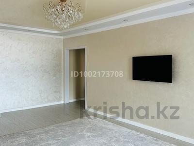 2-комнатная квартира · 80 м² · 7/10 этаж, мкр Женис — женис за 35 млн 〒 в Уральске