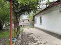 Отдельный дом · 6 комнат · 180 м² · 5 сот., Алимбаева 22 — По улице Жангелдина за 10.5 млн ₸ в Сарыагаш