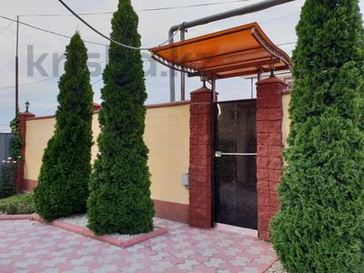 Отдельный дом • 4 комнаты • 230 м² • 7 сот., мкр Акжар за 205 млн 〒 в Алматы, Наурызбайский р-н