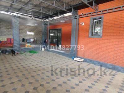 Жеке үй · 5 бөлме · 210 м² · 5 жүзд., Абылай хана 2/4, бағасы: 75 млн ₸ в Каскелене