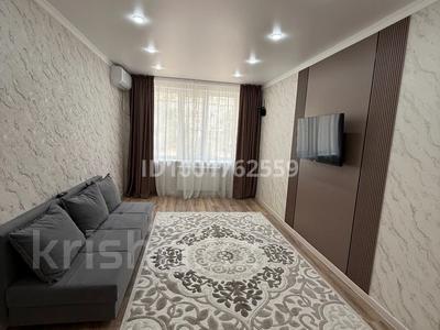 2-комнатная квартира · 56 м² · 4/5 этаж, 14-й мкр 44 за 13 000 〒 в Актау