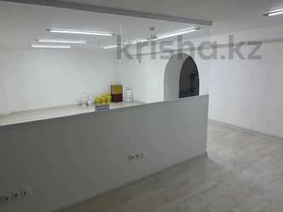 Аренда коммерческой недвижимости в Астане: Медцентры и аптеки · 60 м² за 300 000 〒 Медцентры и аптеки · 60 м² за 300 000 〒 в Астане, Нура р-н