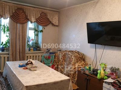 3-комнатная квартира, 67 м², 2/2 этаж, Усть-Каменогорская улица 7Б за 20 млн 〒 в Семее