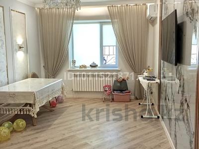 2-комнатная квартира · 65 м² · 1/5 этаж, мкр Нуртас, Мкрн. Нуртас, ул. Акбота 4377/4 — Акбота/Каусар за 37 млн ₸ в Шымкенте, Каратауский р-н