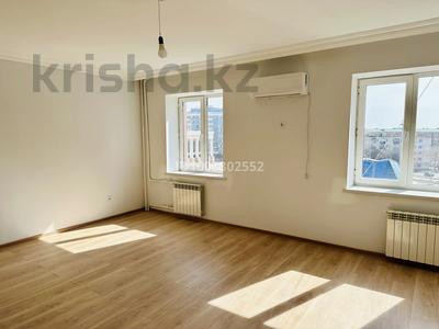 5-комнатная квартира · 180 м² · 5/6 этаж, Канцева 3А — Канцева, Драмтеатр за 53.9 млн 〒 в Атырау