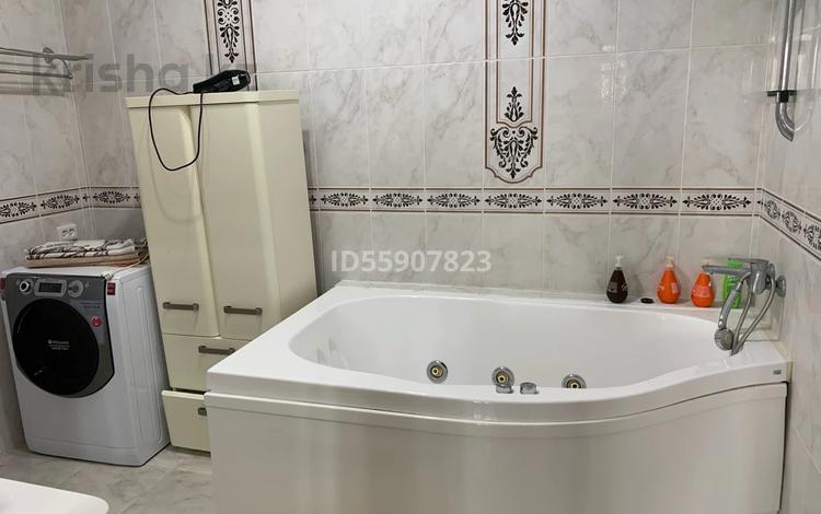 2-комнатная квартира · 86 м² · 6/14 этаж, мкр 11 144а к 1 — Маг Тери сарай за 15 000 ₸ в Актобе — фото 30