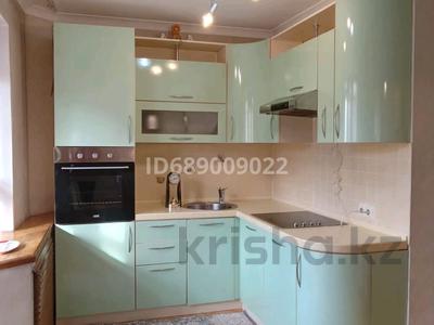 Аренда квартир в Алматы: 2-комнатная квартира, 68 м², 5/7 этаж помесячно, мкр Самал-1 39 за 350 000 〒 2-комнатная квартира, 68 м², 5/7 этаж помесячно, мкр Самал-1 39 за 350 000 〒 в Алматы, Медеуский р-н