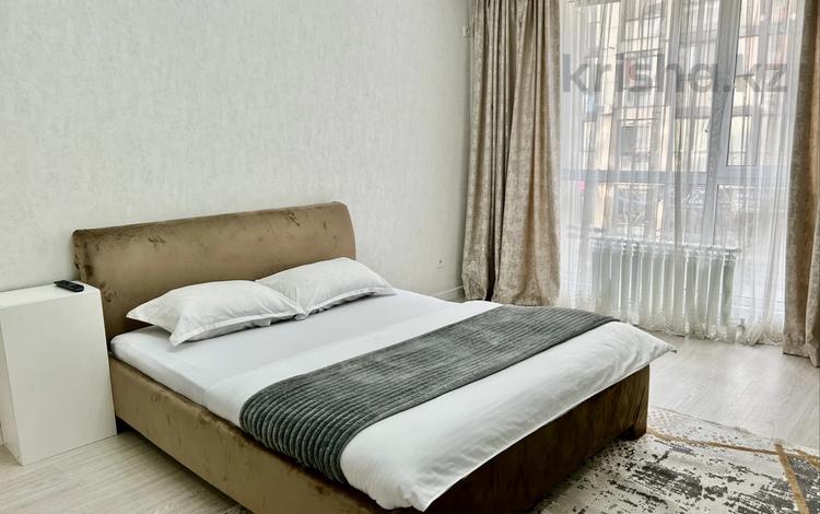 1-бөлмелі пәтер · 50 м² · 2/9 қабат, Шұғыла ш/а. 340/35 — Алатау Улугбек, бағасы: 16 000 ₸ в Алматы, Наурызбайский р-н — фото 11