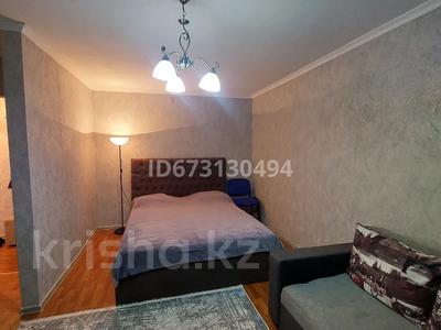 1-комнатная квартира · 32 м² · 2/5 этаж, Казахстан 65 за 9 000 〒 в Усть-Каменогорске