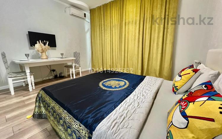 1-комнатная квартира · 45 м² · 10/18 этаж, Навои 208 — Торайгырова за 25 000 ₸ в Алматы, Бостандыкский р-н — фото 2
