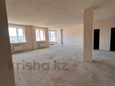 3-комнатная квартира, 122.6 м², 6/9 этаж, Абая 26/1 за 40.3 млн 〒 в Атырау