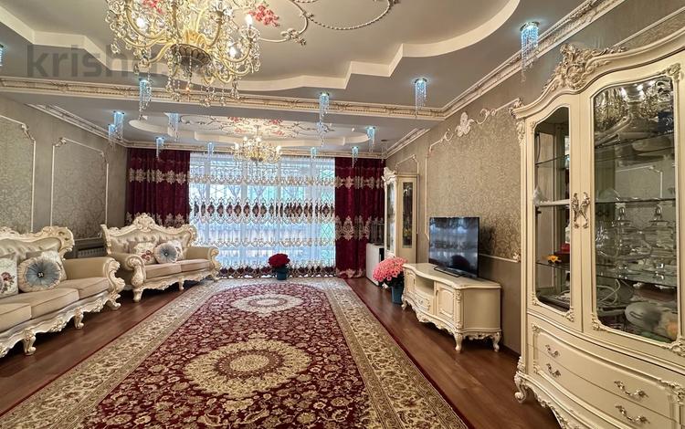 Отдельный дом · 5 комнат · 280 м², мкр Таусамалы за 2 млн ₸ в Алматы, Наурызбайский р-н — фото 2