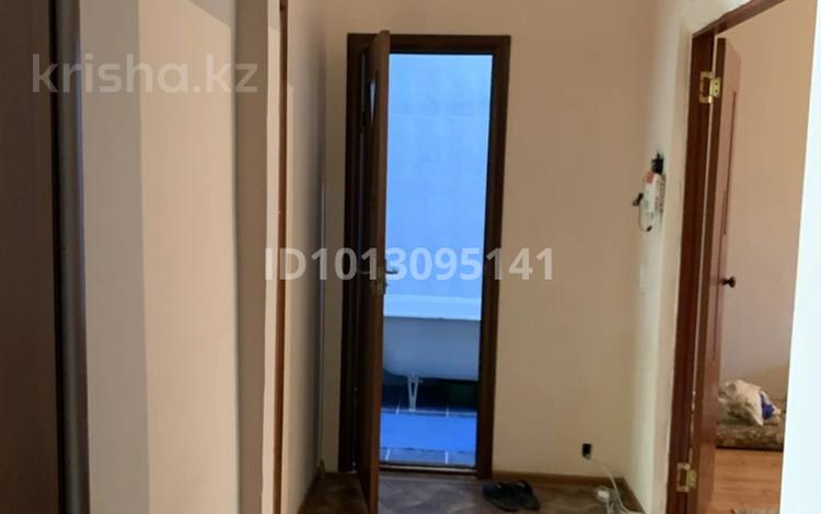2-комнатная квартира · 49.5 м² · 3/5 этаж, мкр Алатау, Санырак батыра 29 — 8 мкр 29 дом за 130 000 ₸ в Таразе — фото 2