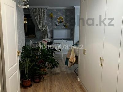 2-бөлмелі пәтер · 65 м² · 14/15 қабат, Тулебаева 1 — Рядом торговый центр METRO, бағасы: 260 000 ₸ в Астане, Алматы р-н