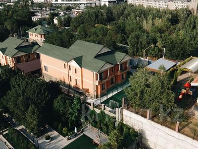 Отдельный дом · 7 комнат · 900 м² · 20 сот., мкр Ерменсай, Турымтай 11 за 690 млн ₸ в Алматы, Бостандыкский р-н
