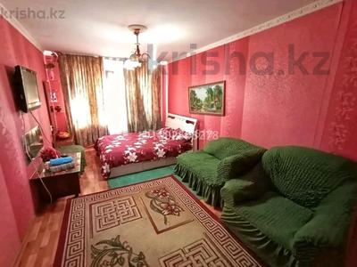 1-комнатная квартира · 27 м² · 1/4 этаж, мкр №3, Мкр №4 — Улугбека - Алтынсарина за 12 000 ₸ в Алматы, Ауэзовский р-н