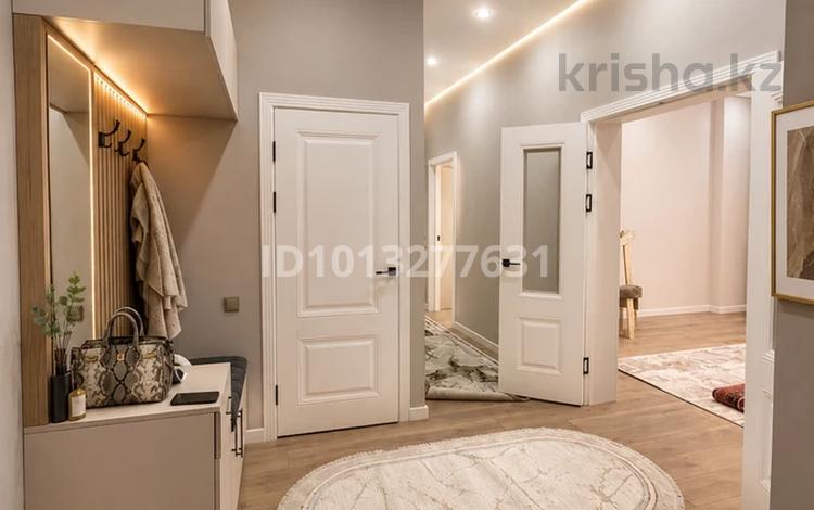 3-комнатная квартира · 84 м² · 1/9 этаж, Толеметова 106/3 за 300 000 ₸ в Шымкенте, Абайский р-н — фото 2