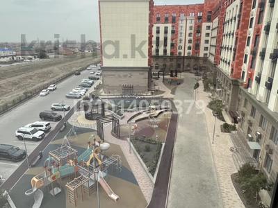 2-комнатная квартира · 70 м² · 5/9 этаж, мкр Нурсая, Абулхаир хан 74/7 11 за 500 000 ₸ в Атырау