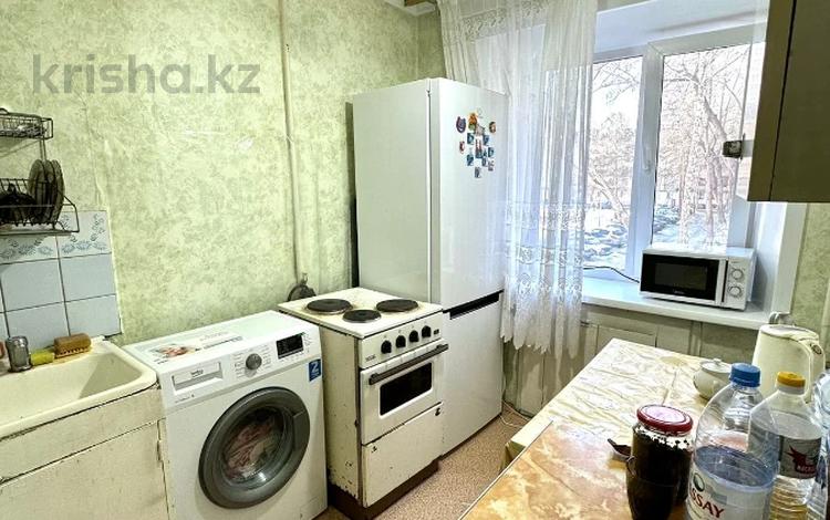 1-комнатная квартира, 30 м², 2/5 этаж, Гагарина 42/1 за 11 млн 〒 в Павлодаре — фото 2