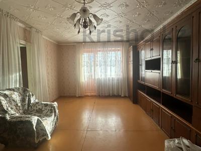 3-комнатная квартира · 61 м² · 2/5 этаж, Бектурова 21 за 20.5 млн 〒 в Павлодаре