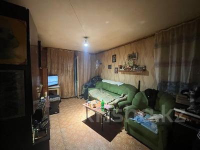 2-комнатная квартира · 44 м² · 3/5 этаж, Майкудук, 13й микрорайон 35 — 13 мкр, дом 35 за 7.4 млн ₸ в Караганде, Алихана Бокейханова р-н