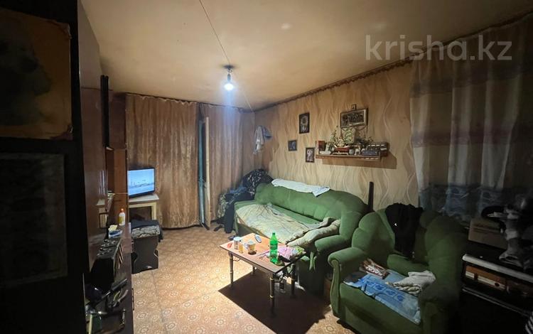 2-комнатная квартира · 44 м² · 3/5 этаж, Майкудук, 13й микрорайон 35 — 13 мкр, дом 35 за 7.4 млн ₸ в Караганде, Алихана Бокейханова р-н — фото 2