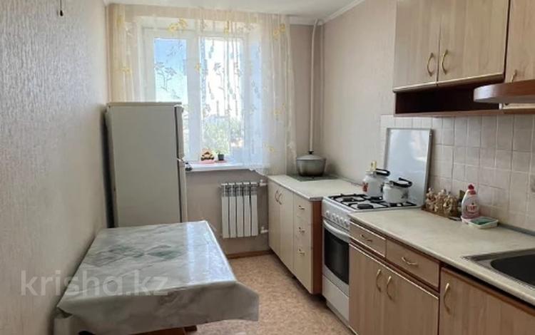 3-комнатная квартира · 64.1 м² · 9/9 этаж, Ярославская за 17 млн ₸ в Уральске — фото 2