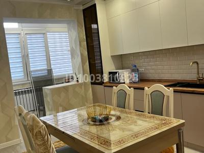 2-бөлмелі пәтер · 68 м² · 2/5 қабат, 19-ш/а. — Бірлік, бағасы: 17 000 ₸ в Актау, 19-й мкр