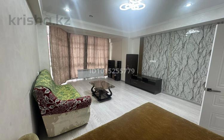 1-комнатная квартира · 56 м² · 1/5 этаж, Абылай хана 2/5 — Сдудың қасында(студенттерге ыңғайлы) за 200 000 ₸ в Каскелене — фото 2