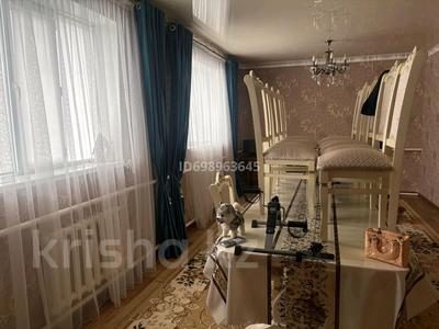 Отдельный дом · 4 комнаты · 90 м² · 8 сот., 6переулок Бакбергенова 3 — 15 мкр за 27 млн 〒 в Таразе