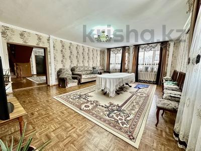 Отдельный дом • 8 комнат • 364 м² • 6 сот., мкр Дубок-2 за 139 млн 〒 в Алматы, Ауэзовский р-н
