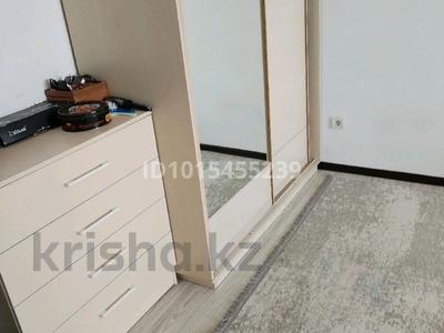 1-бөлмелі пәтер · 50 м² · 9/9 қабат, Алмагүл ш/а. 15, бағасы: 13 млн ₸ в Атырау, мкр. Алмагуль