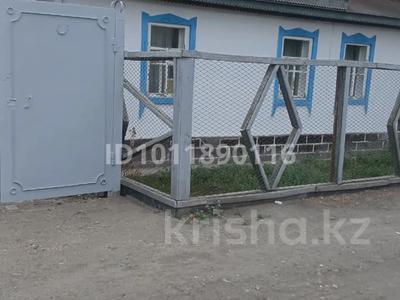 Отдельный дом · 4 комнаты · 113 м² · 3 сот., Поселок Западный, 3 переулок 18 — Мечеть Токеш за 14.5 млн ₸ в Семее