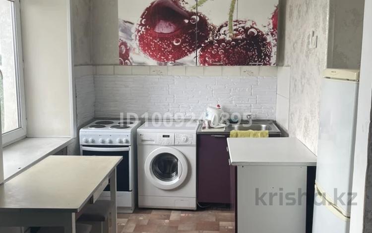 1-комнатная квартира · 32 м² · 5/5 этаж, Бозтаева 130 за 130 000 ₸ в Семее — фото 9