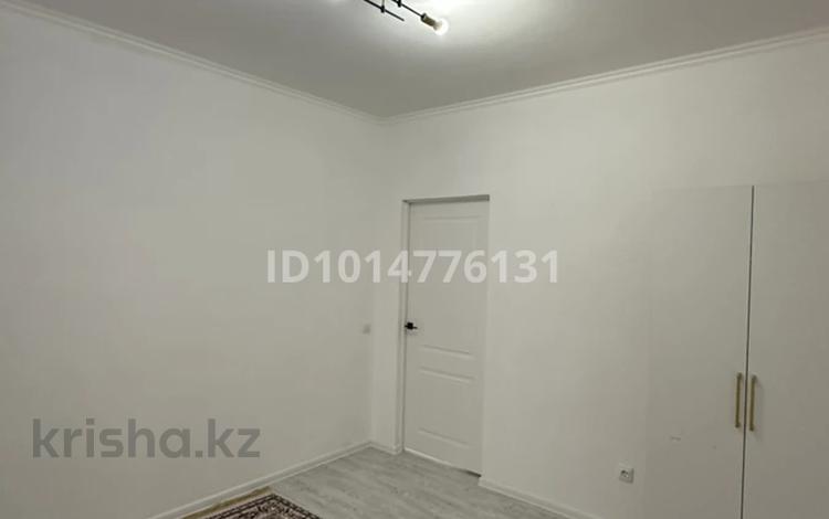 3-бөлмелі пәтер · 74 м² · 8/9 қабат, Айналма тас жолы — Қазақойл заправка, бағасы: 180 000 ₸ в Туркестане — фото 2