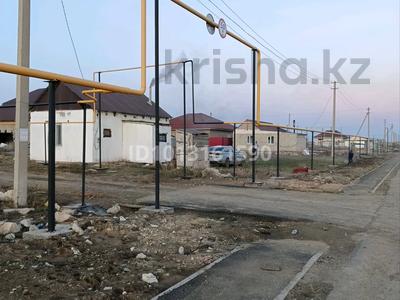 Отдельный дом · 2 комнаты · 50 м² · , Тлендиева — Возле магазина МАДИ за 8.9 млн ₸ в Астане, Сарыарка р-н