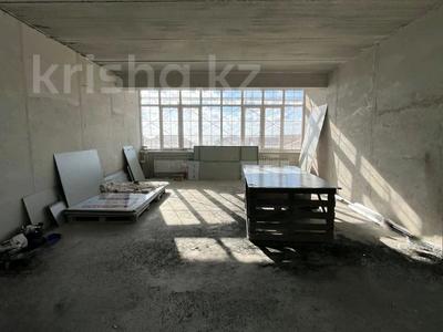 4-комнатная квартира · 200 м² · 2/5 этаж, 15-й мкр бн за 70 млн 〒 в Актау