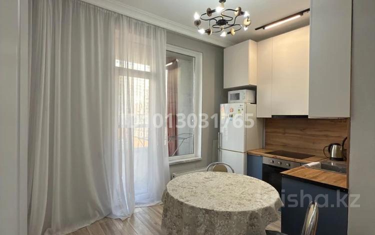 1-бөлмелі пәтер · 45 м² · 7 қабат, Абикен Бектуров 9, бағасы: 18 000 ₸ в Астане, Нура р-н — фото 3