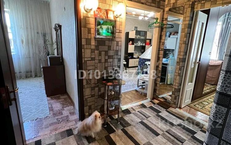 2-комнатная квартира · 54 м² · 3/3 этаж, мкр Алтай-2, дунентаева 2а за 35 млн ₸ в Алматы, Турксибский р-н — фото 2
